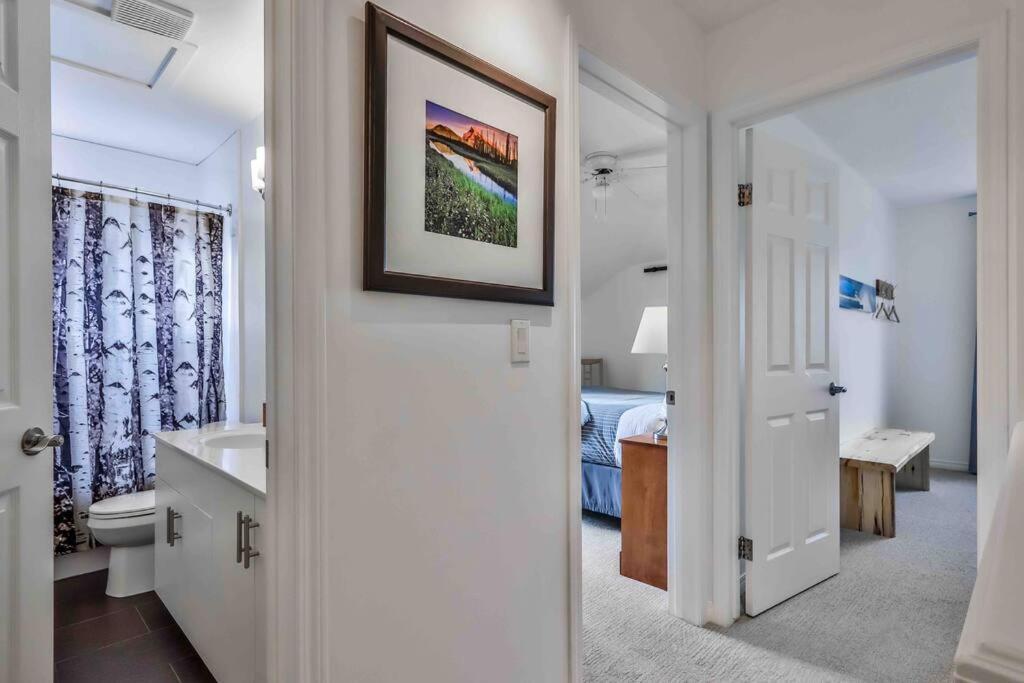 Big Mountain Views - Bright 2-Story Corner Unit Apartman Canmore Kültér fotó